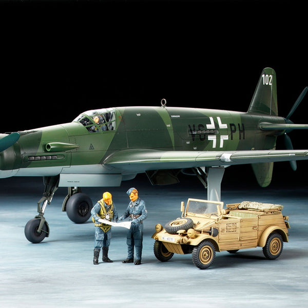 25206 TAMIYA 1/48 Do335A & Kubelwwagen 82
