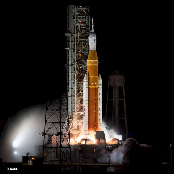 03760 REVELL NASA Artemis Space Launch System (SLS) 1:144