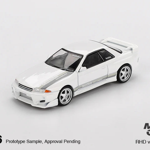 MGT01066-R Nissan Skyline GT-R (R32) VeilSide Combat C-I White (RHD)