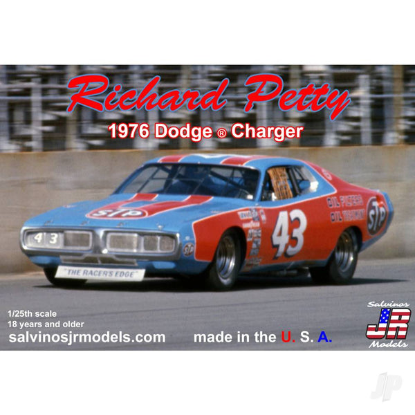 RPDC1976D 1:24 Richard Petty 1976 Dodge Charger