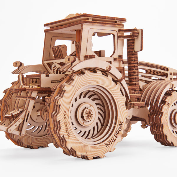 WDTK006 WOOD TRICK Tractor