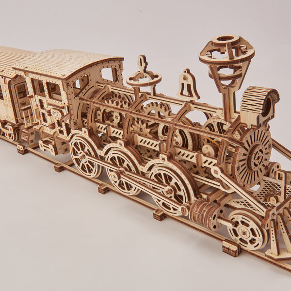 WDTK022 WOOD TRICK Locomotive R17