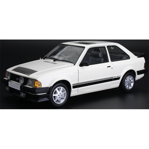 H4997R SUNSTAR Ford Escort RS1600i 1984 Diamond White (RHD)