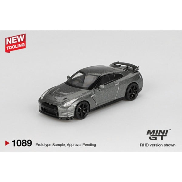 MGT01089-R Nissan GT-R 2013 Dark Metal Grey (Nismo R35 CRS Version)