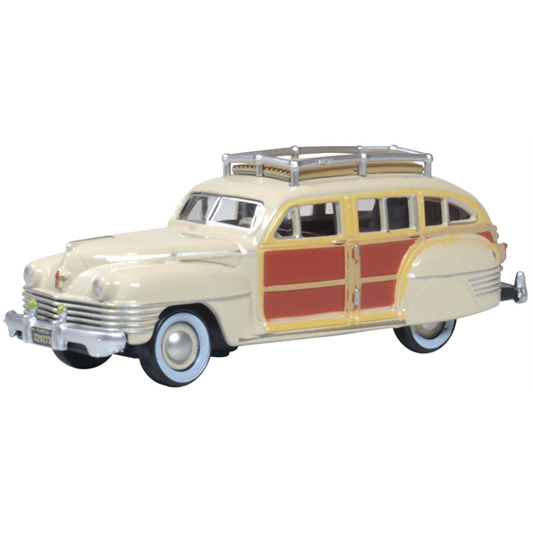 87CB42003 OXFORD DIECAST Chrysler T and C Woody Wagon 1942 Catalina Tan