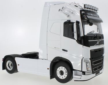 PRE 30208 Volvo FH16 XL Cab White 2018