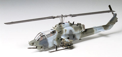 60708 TAMIYA Bell AH-1W SUPER COBRA