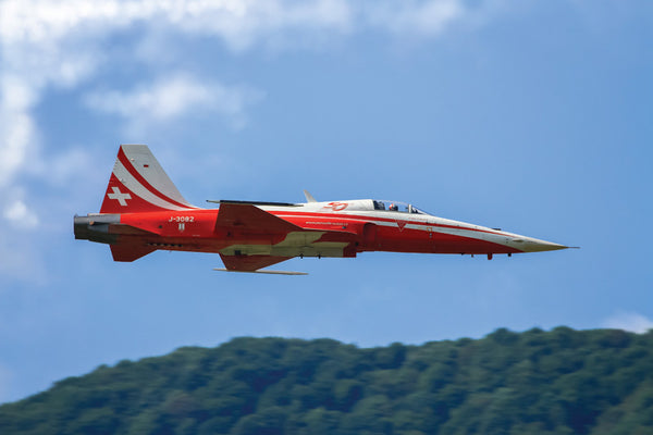 ITA1395 ITALERI F-5E TIGER ll PATROUILLE SUISSE 50th ANNIVERSARY