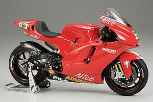 14101 TAMIYA DUCATI DESMOSEDICI