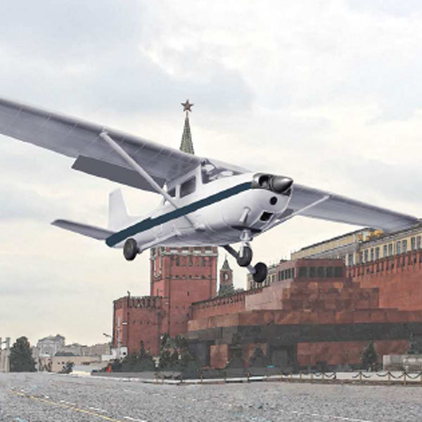 ITA2764 ITALERI CESSNA 172 SKYHAWK - Landing on Red Square (1987)