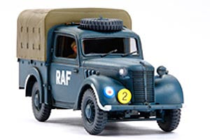 32562 TAMIYA BRITISH SMALL STAFF CAR 10 HP