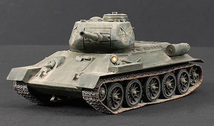 Tamiya 35138 T-34/85 Russian Medium Tank