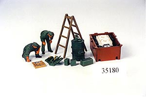 35180 TAMIYA GERMAN ENGINE MAINTENANCE CREW