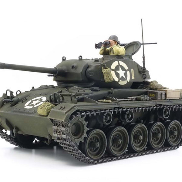 37020 TAMIYA 1/35 M24 CHAFFEE (ITALERI)