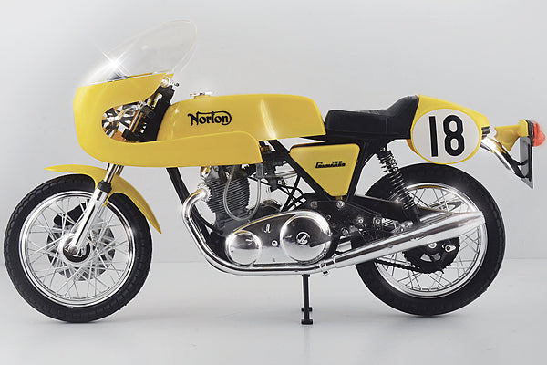4640-NORTON-COMMANDO-750-CC