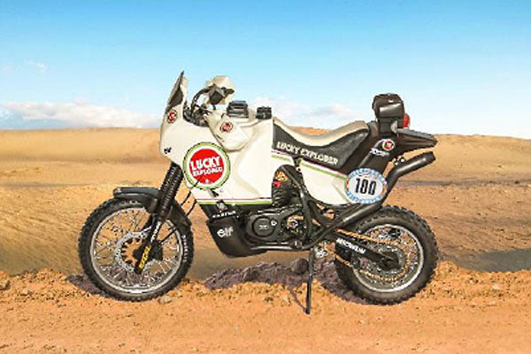 ITALERI 4643 CAGIVA ELEPHANT 850 PARIS DAKAR1987