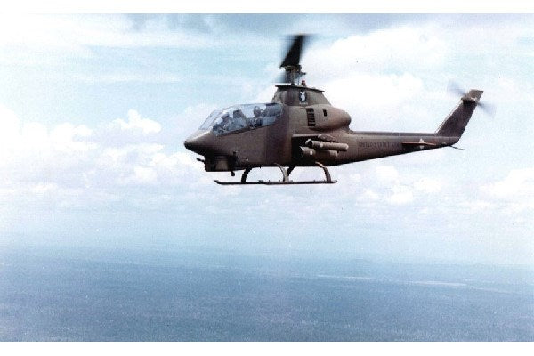 REVELL 03821 AH-1G COBRA