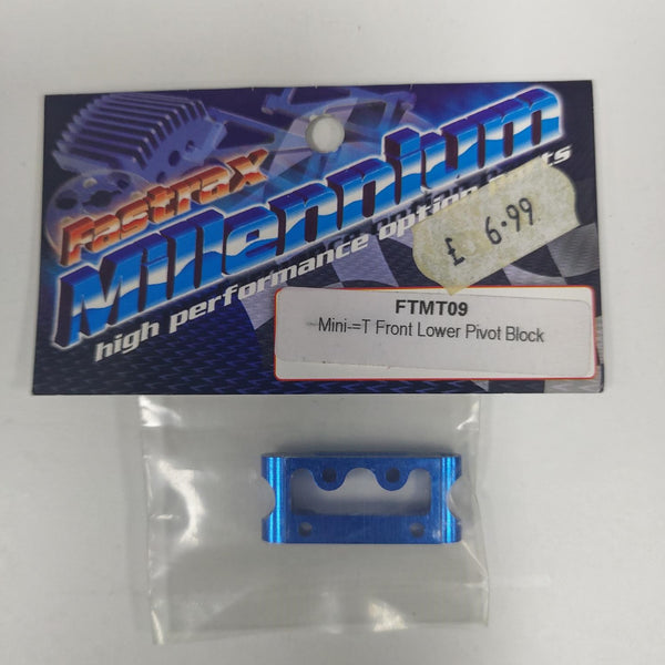 FASTRAX FTMT09 Mini T Front Lower Pivot Block - Blue Aluminum
