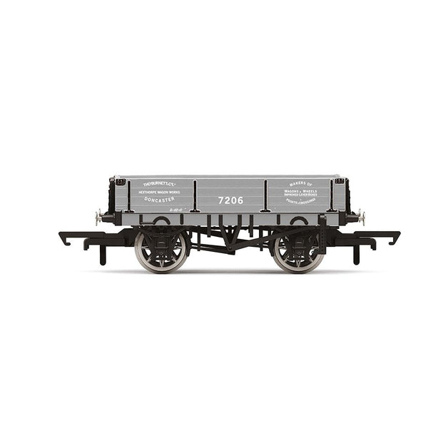 R60093 HORNBY 3 Plank Wagon, T. Burnett - Era 3