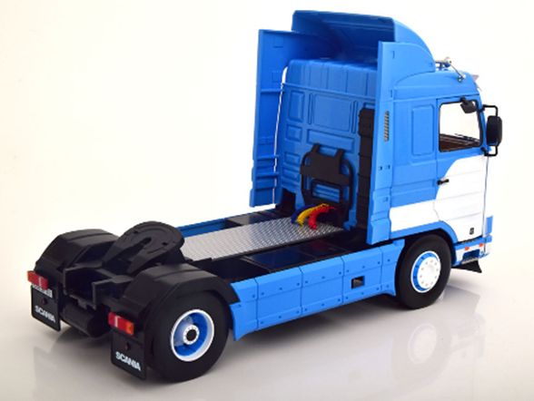 RKS 180104 - Scania 143 Streamline 1995 Light Blue/ White (Limited Edition 400 pcs)