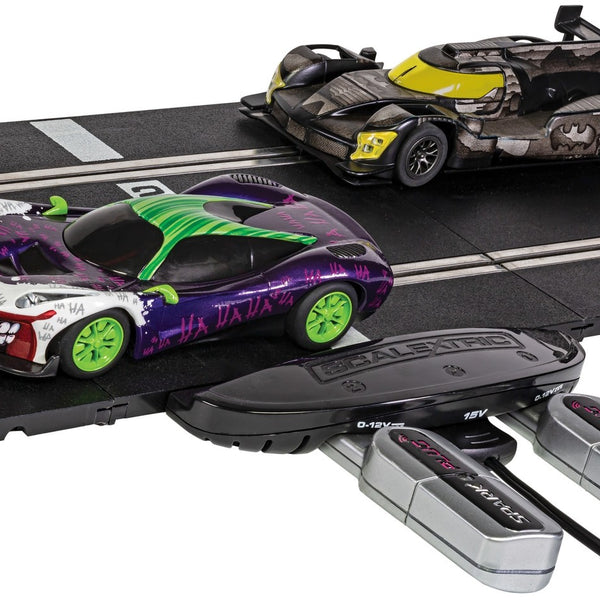SCALEXTRIC C1415M Scalextric Spark Plug - Batman vs Joker Race Set