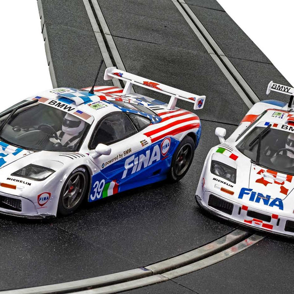 SCALEXTRIC C4012A McLaren F1 GTR Le Mans 1996 Twin Pack