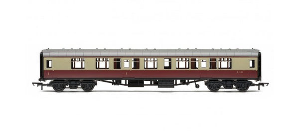 Hornby R4812 RailRoad, BR, Mk.1 Corridor Composite Coach, E15303, BR Crimson & Cream - Era 4