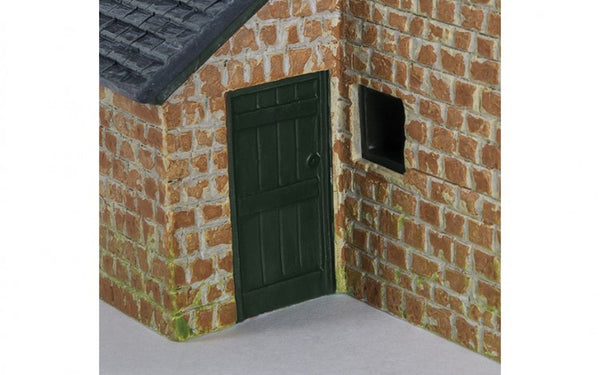 R9851 - Country Farm Tractor Shed